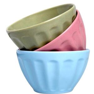 Pier 1 mini mixing bowls. Set of 3